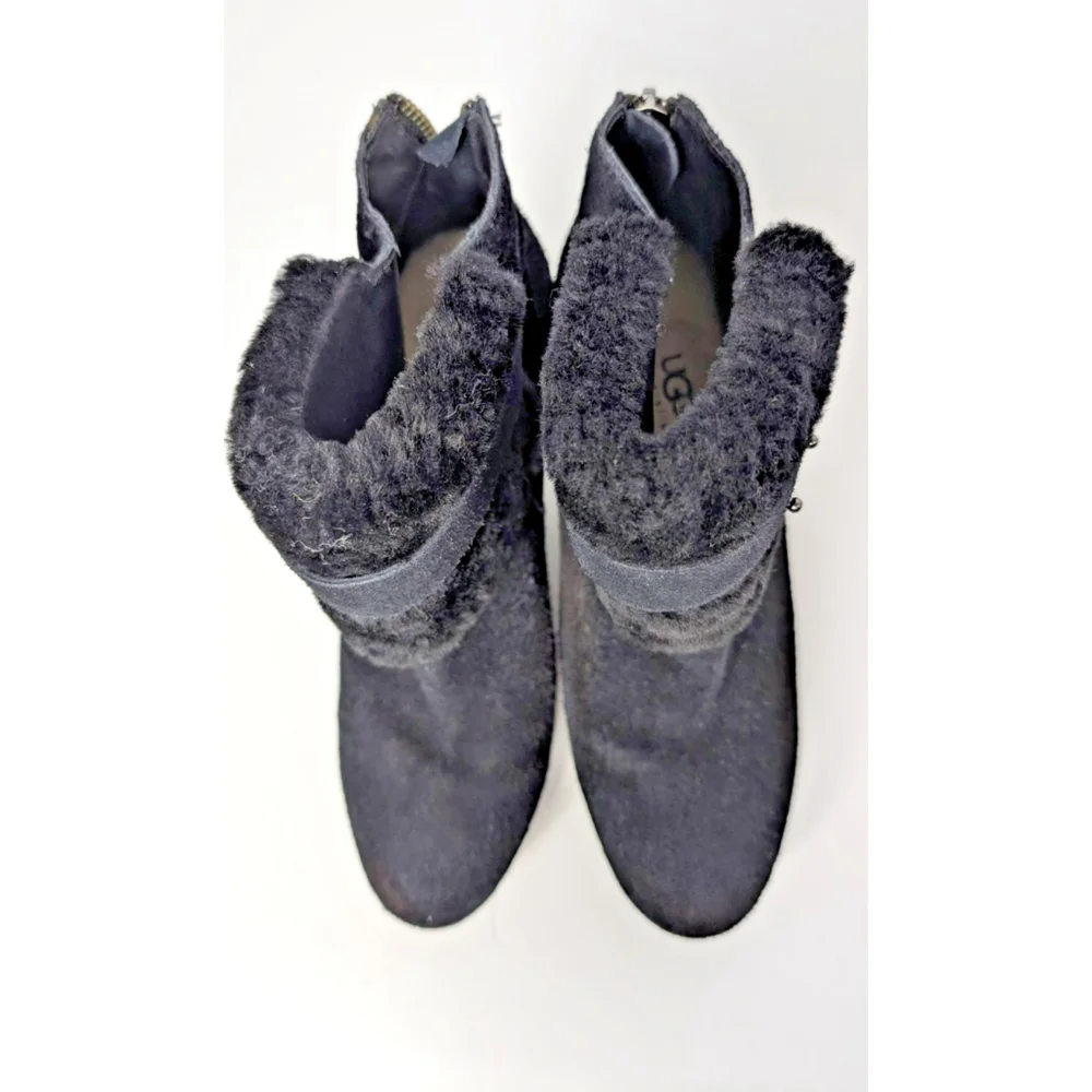 UGG Antonia Wedge Boots Booties Sz 7.5 Black Suede Shearling Classic Preppy